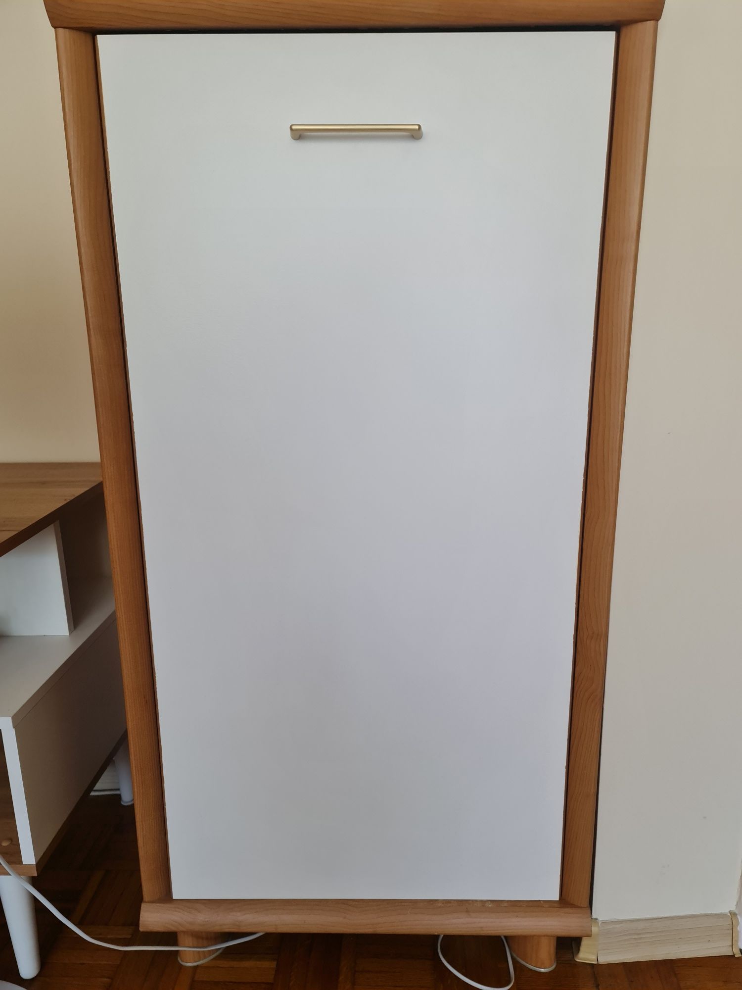 Sprzedam 2 komody plus szafka RTV