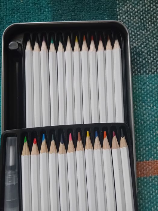 Kredki Akwarelowe Z Pędzelkiem