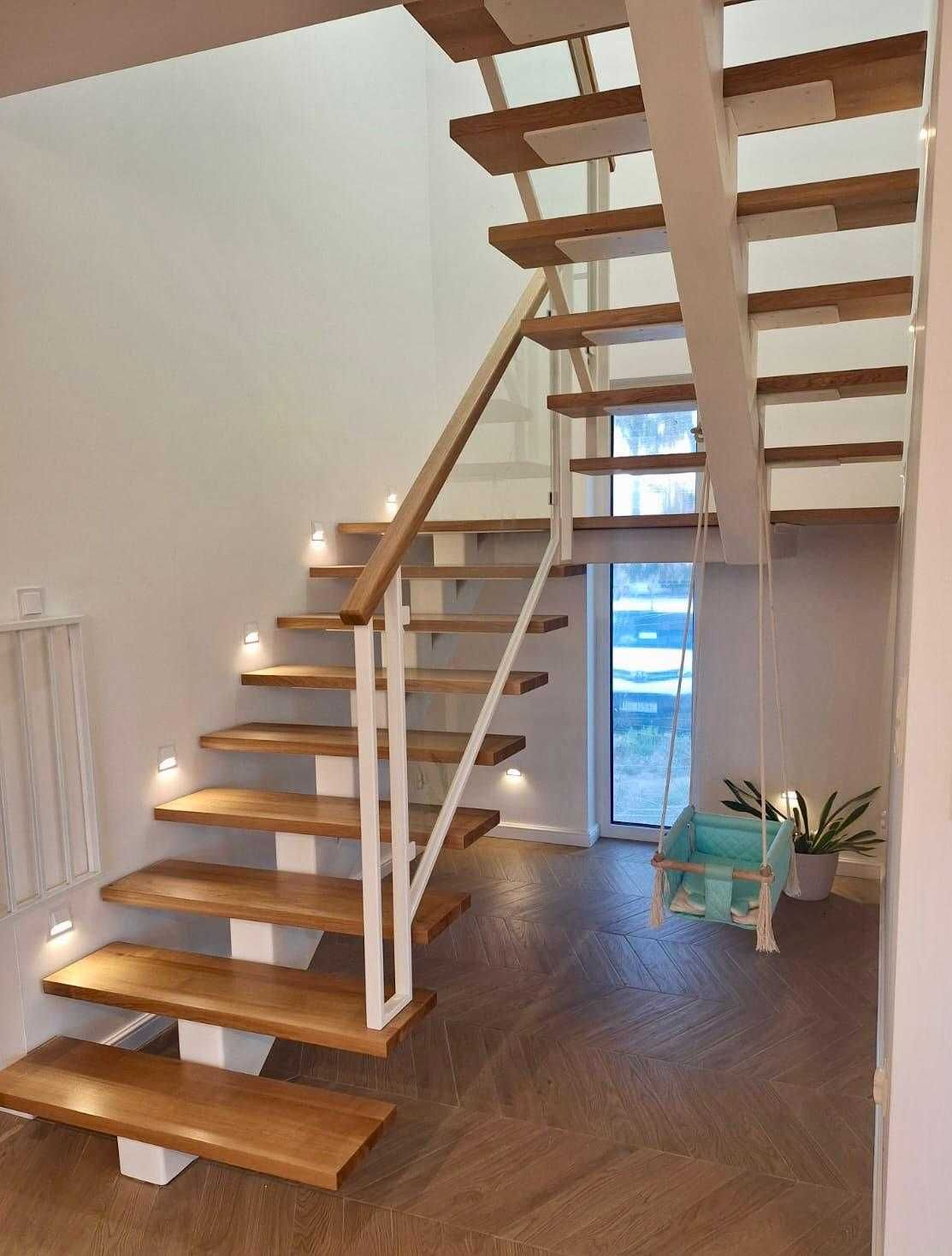 Schody metalowe, stalowe, nowoczesne, loft, na jednej belce, samonośne