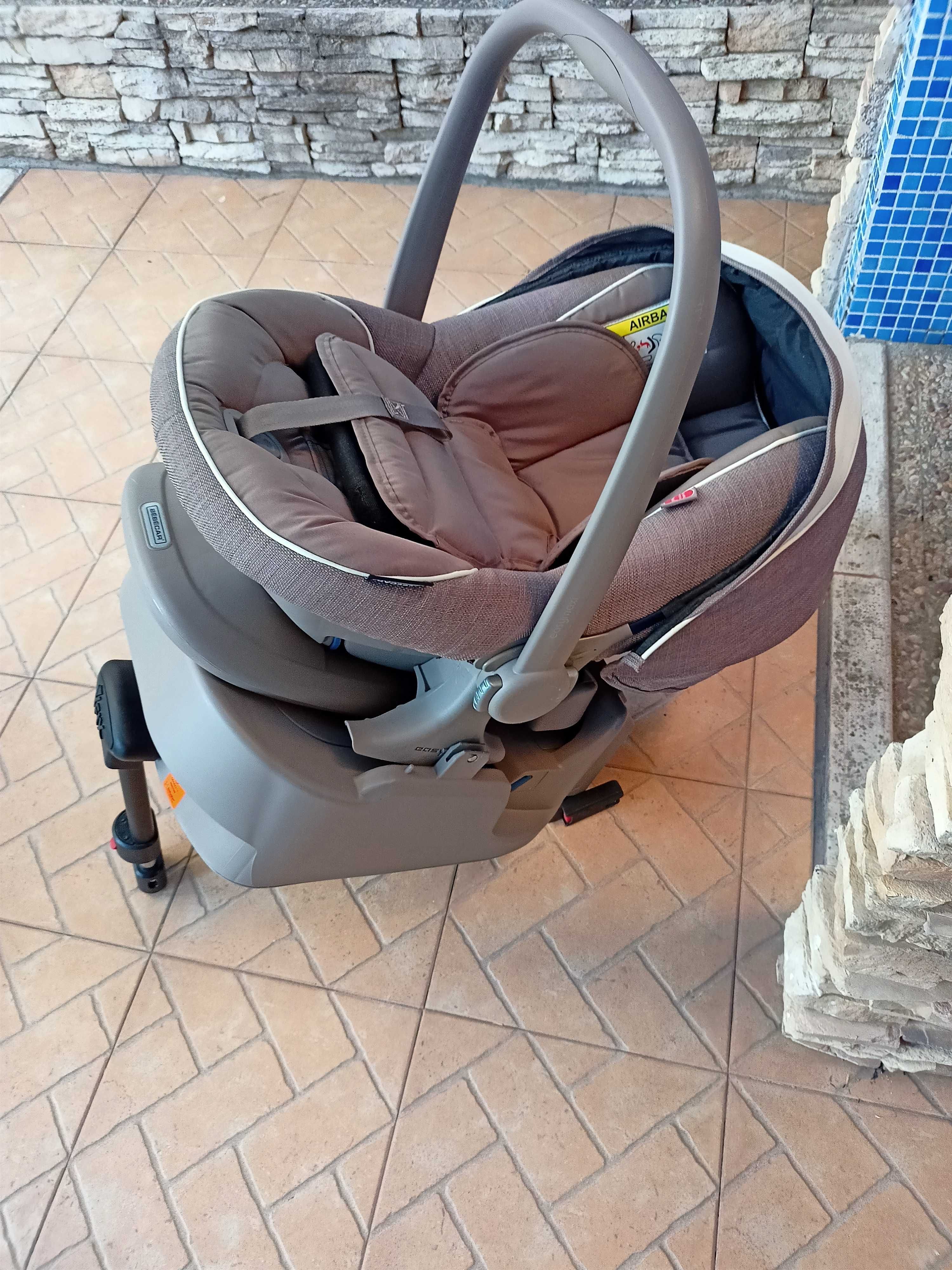 Carro de passeio, ovo e isofix, Bebecar em ótimo estado.