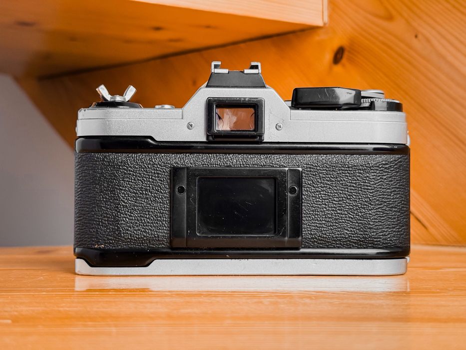 Aparat Canon AE-1 35mm Canon FD obiektyw 1.8/50 FD tokina zoom 28-70