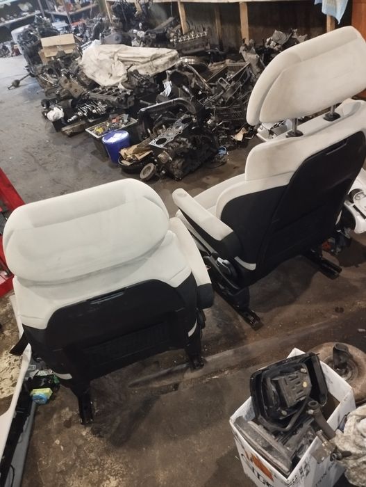 Сиденья Citroen C4 picasso разборка