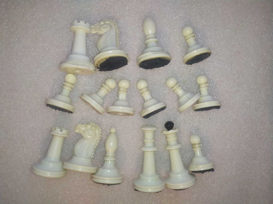 Шахматы Размер 40*40 см.