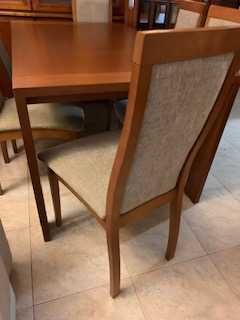 Mesa de Jantar cor cerejeira com 6 cadeiras