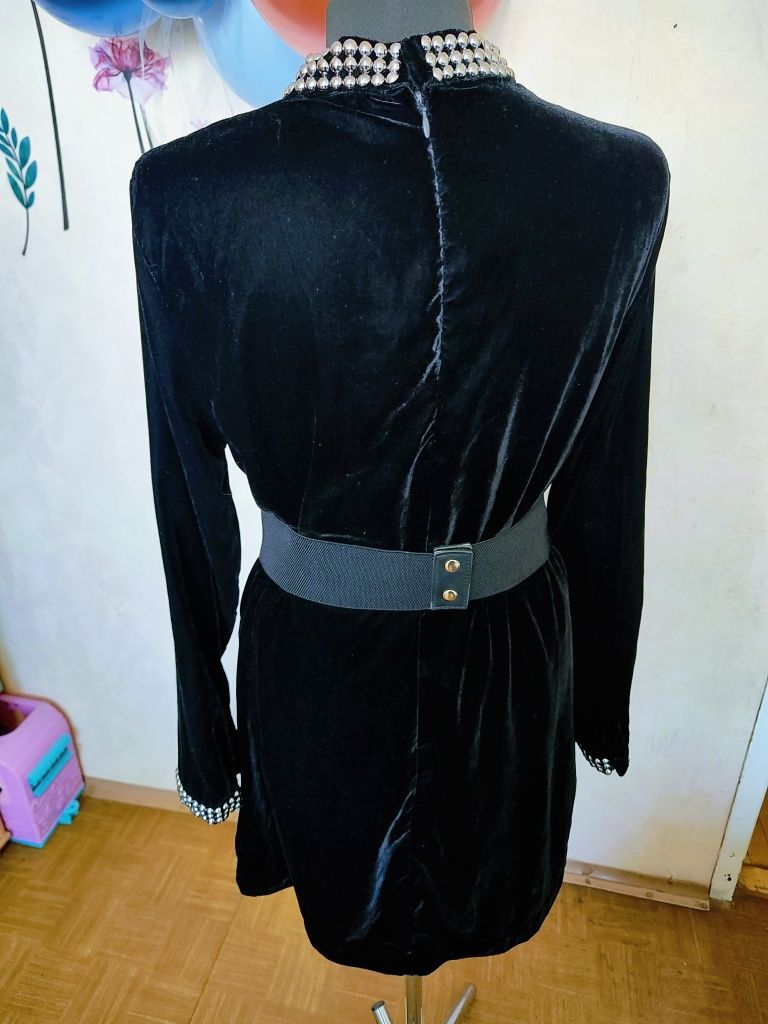 Czarna welurowa sukienka mini h&m 40