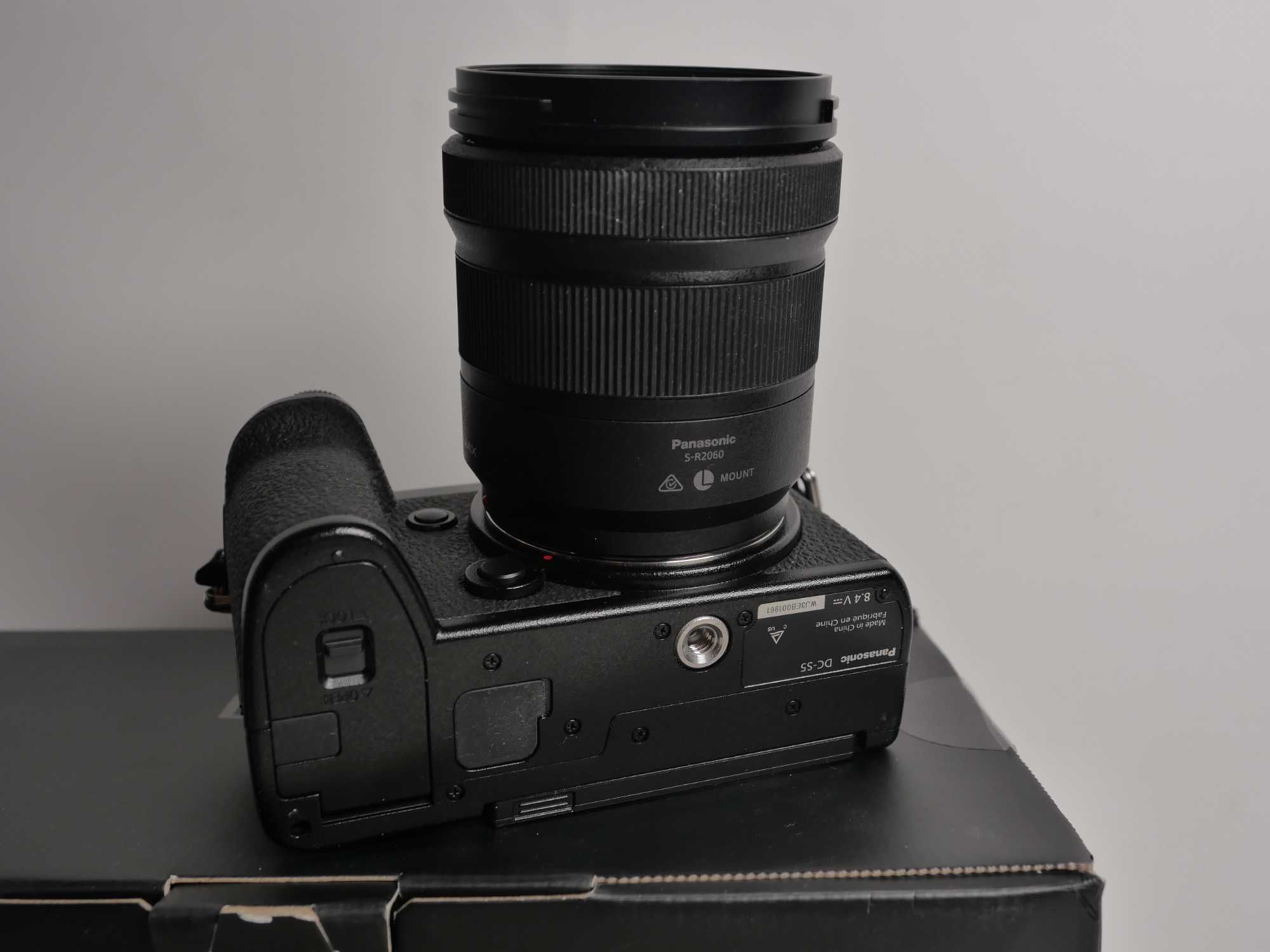 Повнокадрова камера Panasonic Lumix DC-S5 Body