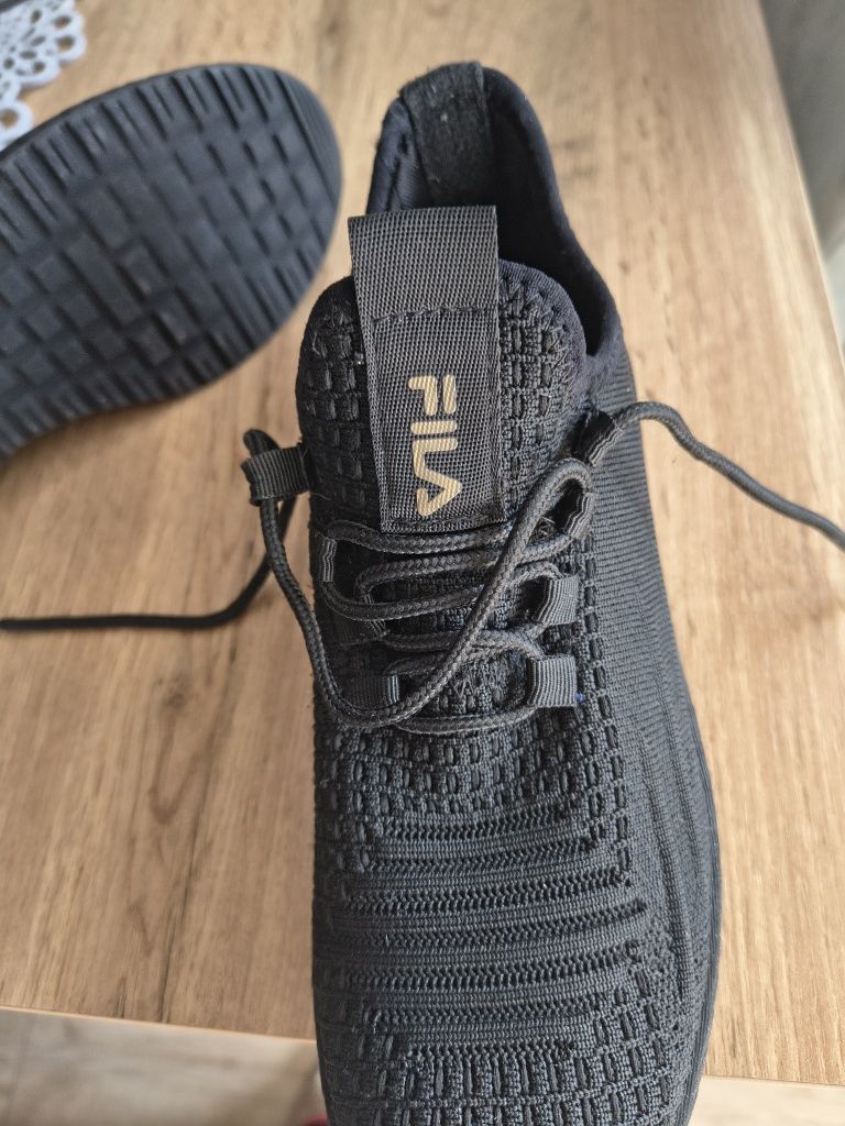 Buty sportowe FILA  r.39