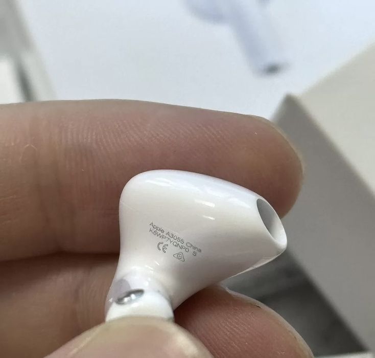 + чохол подарунок AirPods 4 ( Активне шумопоглинання)