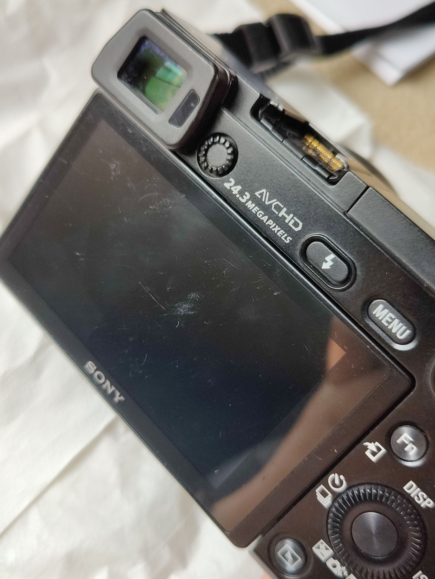 Aparat Sony Alpha a6000 + obiektyw 16-50 mm E-mount OSS