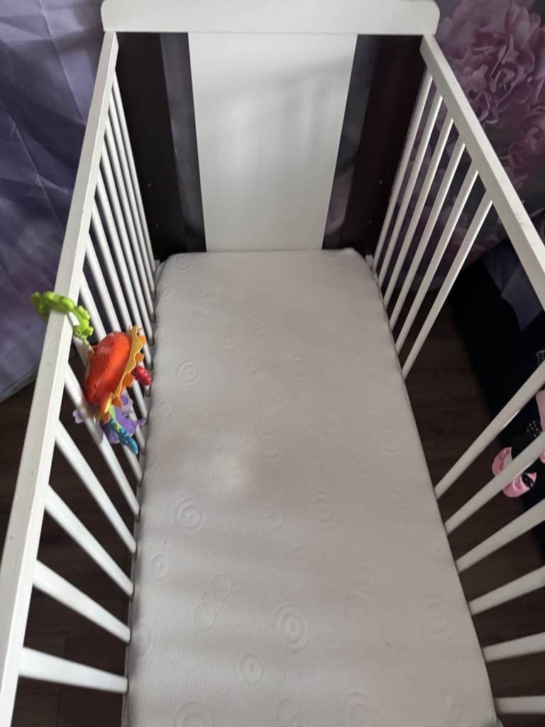 Sprzedam łóżeczko dziecięce