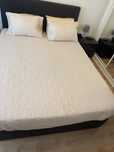 Cama casal com sommier 200*160 estofado