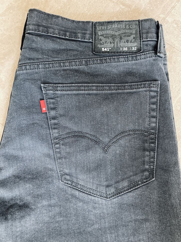 Męskie spodnie jeansy  Levis 541 W36 L32