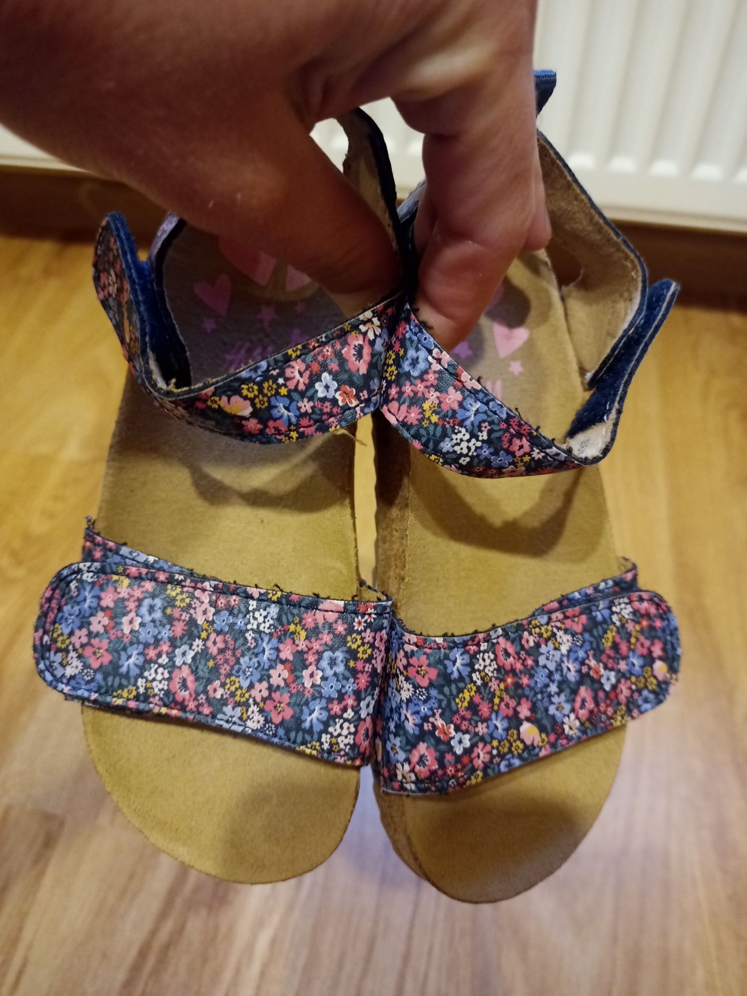 Sandały klapki H&M buty na lato skóra 28