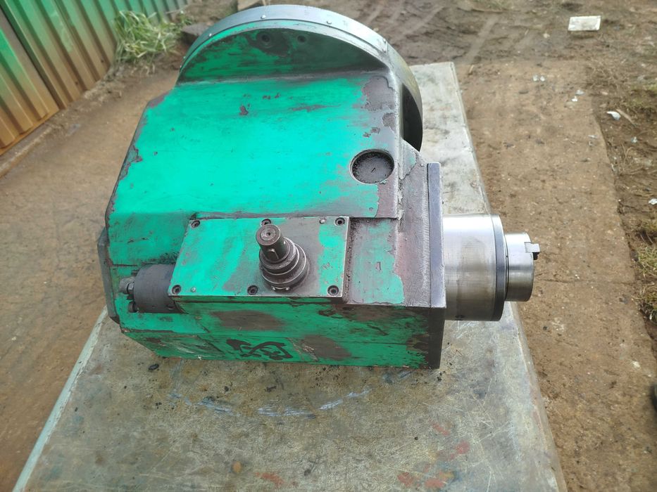 glowica pionowa do frezarki fyd 32 stozek 40