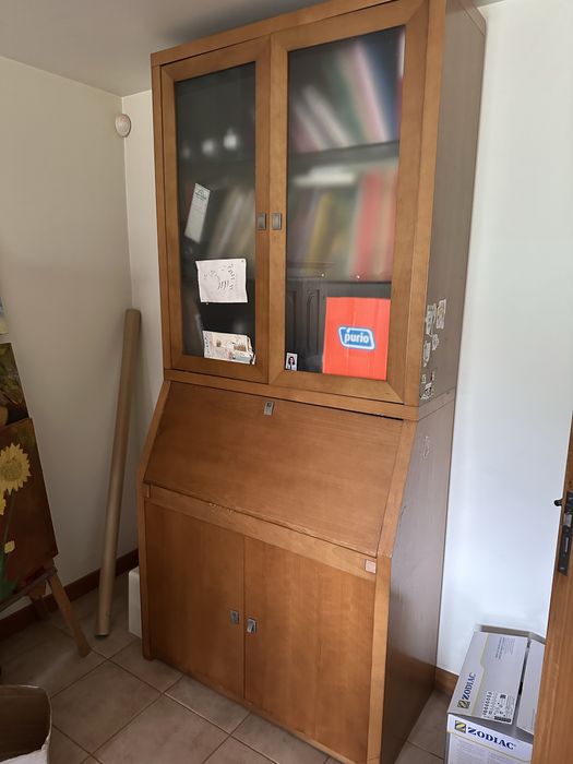 Escravaninha em madeira maciça