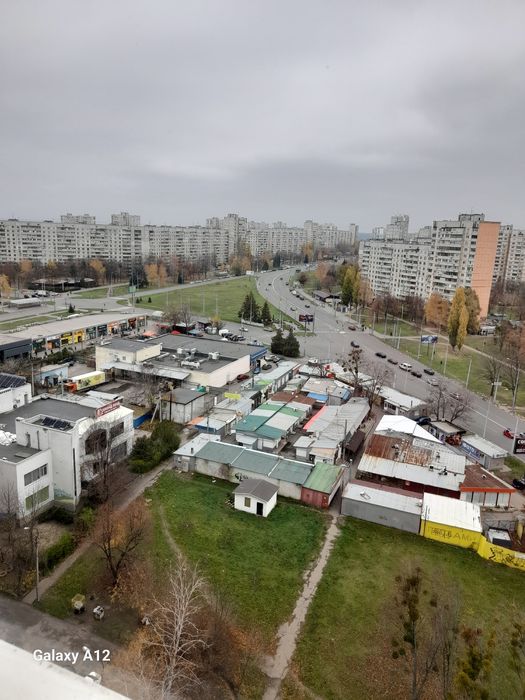 Здам в аренду 3×кім. кв. на Олексіївці, м. Харків, вул. Ахсарова 16.