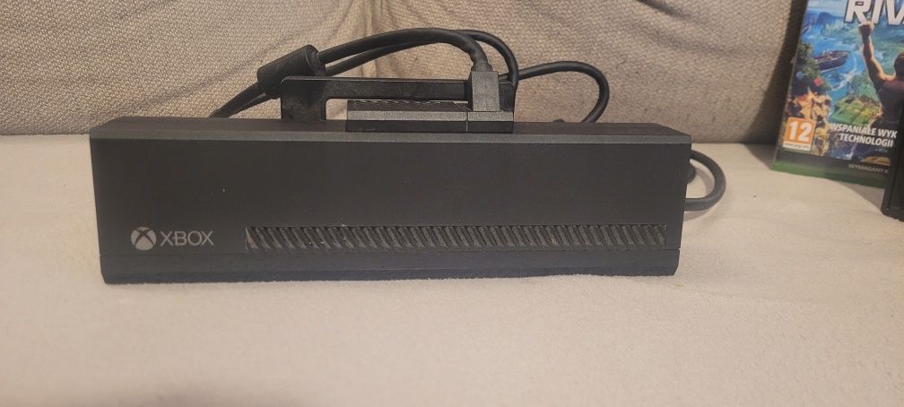 Xbox One 500gb + Kinect (w zestawie z grami, padem i stacją dokującą)