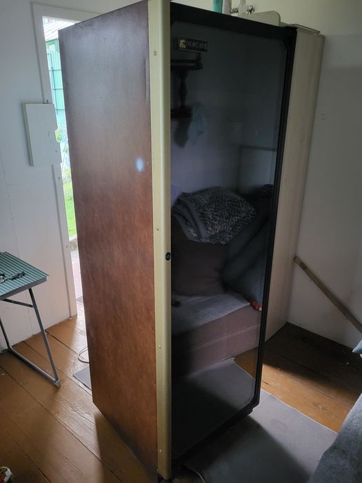 NORCAVE witryna chłodnicza na wino