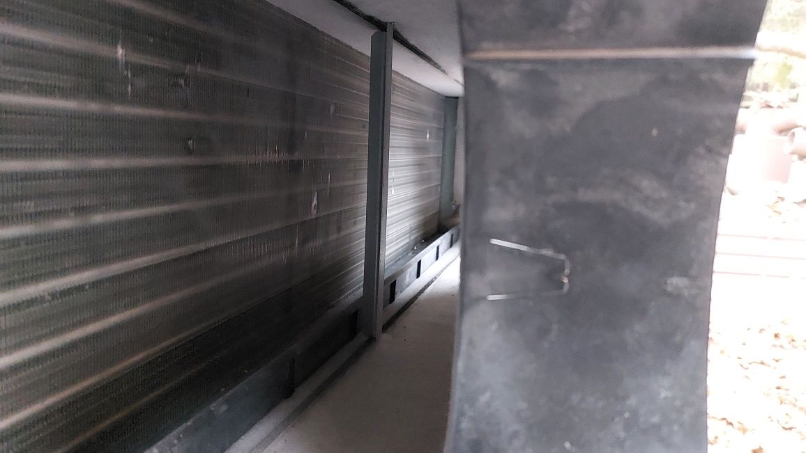 Klimakonwektor nagrzewnica chłodnica wodna wymiennik ciepła Carrier