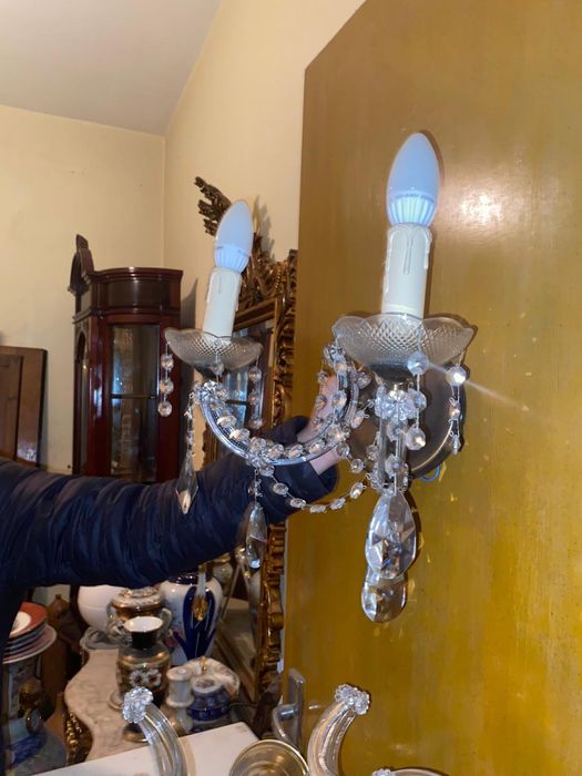 Dois candeeiros em cristal, um de teto e outro aplique de parede