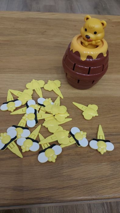 Gra wystrzelić misia miś pszczoły