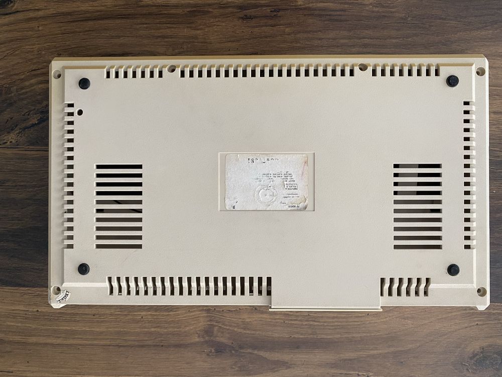 Atari 800 XL obudowa