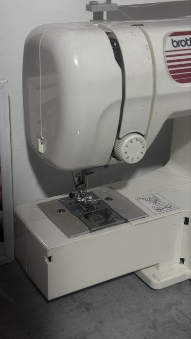 Швейна машинка Brother star1400 та hq-17