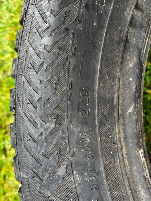 Шини,диски. Nokian 215/65/r17 б/у 2020 рік