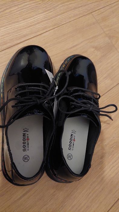 Nowe buty skóra naturalna