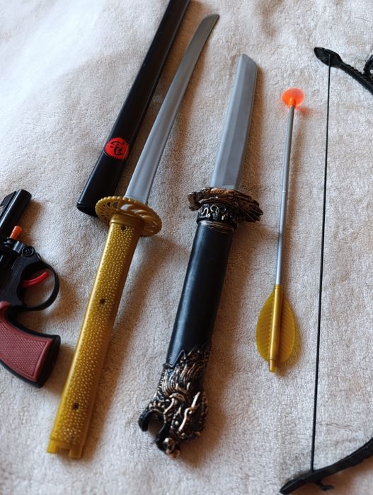 Игрушки. Цена за всё