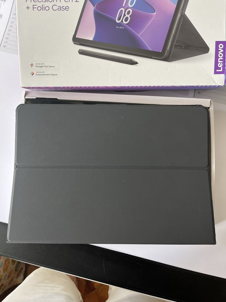 Tablet Lenovo M10 Plus com Caneta e Capa