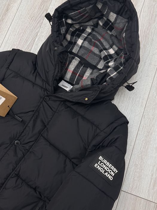 Пуховик Burberry