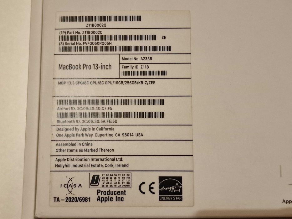 Apple MacBook Pro 13.3" M1 16GB RAM / 256GB macOS 26 -Tahoe / 87 cykli