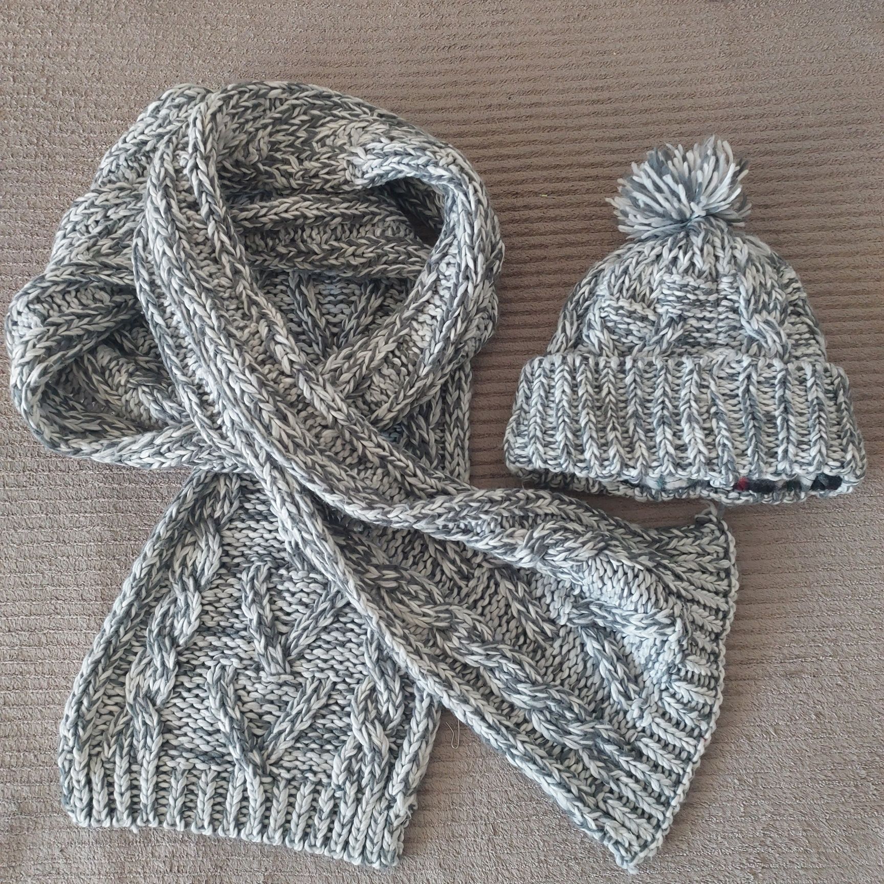 Czapka szalik C&A zestaw