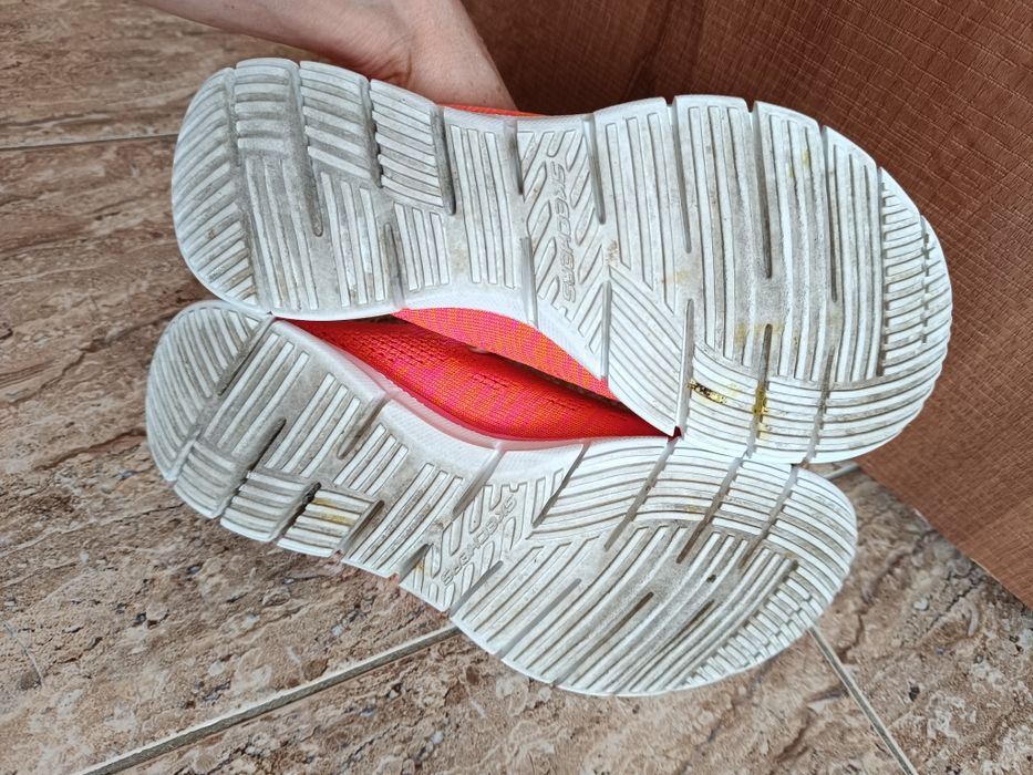 Мокасини сліпони Skechers розмір 39.5
Устілка 26.5см
Пересилаю, є олх