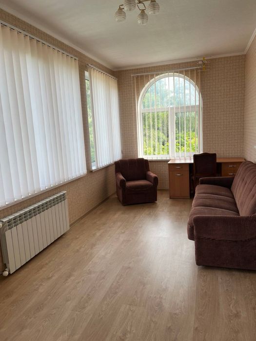 Рожни.Продам 2к квартиру 80м2 з облаштованим балконом.