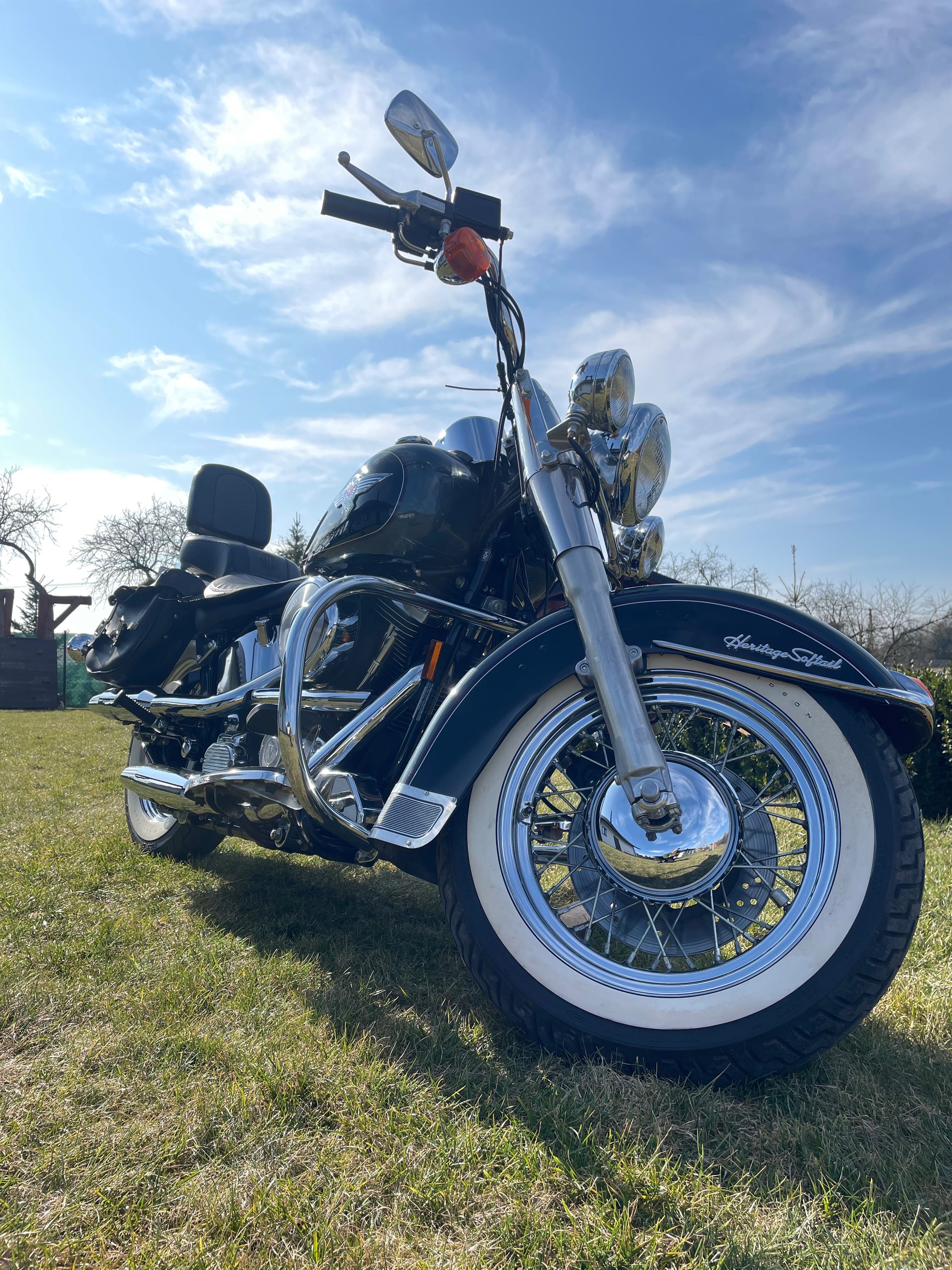 Harley Davidson Heritage Softail FLSTN z 1995 roku