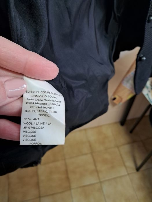 Jaquetas.  Cortefiel.  Em muito bom estado.