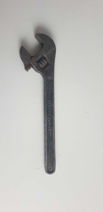 Starocie z Gdyni - Stare narzędzia - klucz nastawny polski