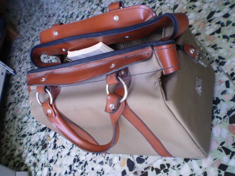 (191) Conjunto Trolley, saco e mala de mão