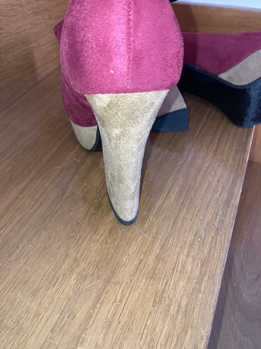 Sapatos compensados