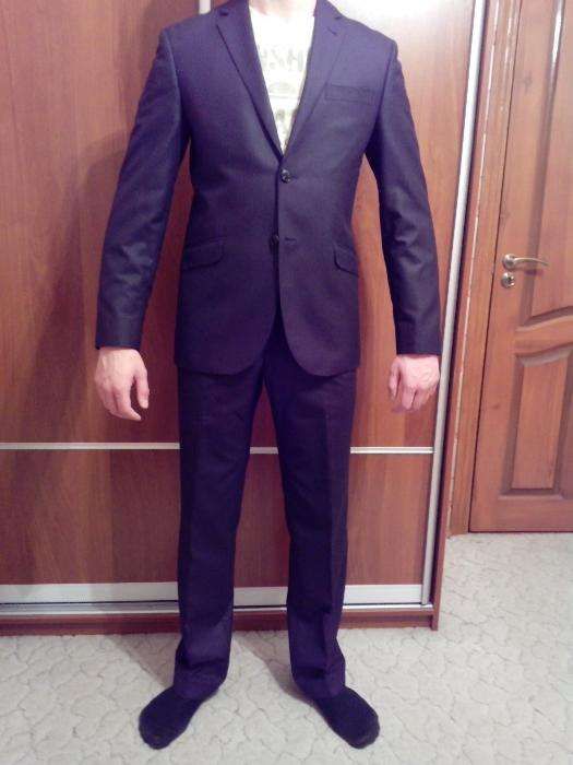 костюм мужской,новый