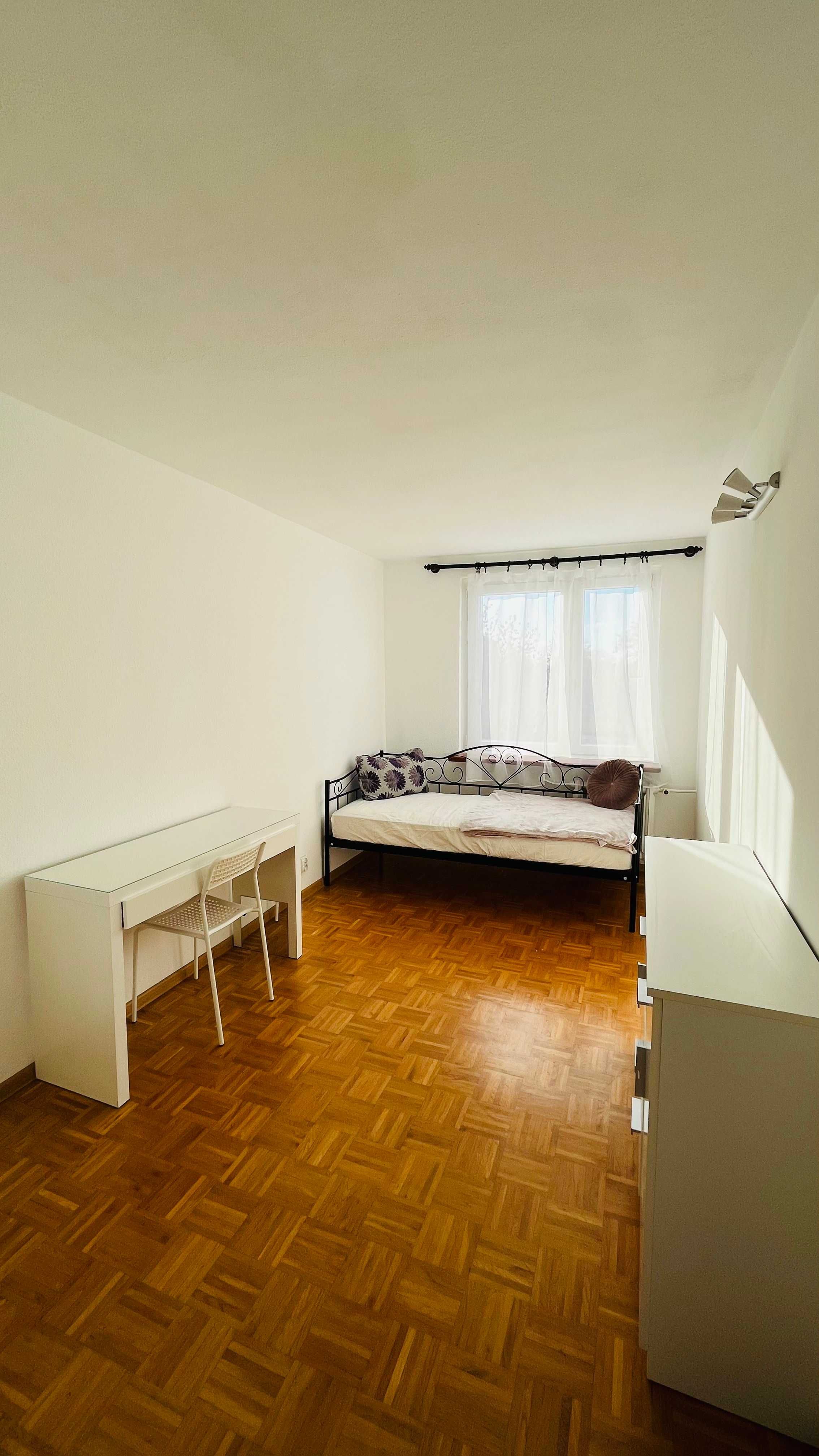 Pokój 1 os. Fabryczna | max 3 osoby w mieszkaniu 58m2 | Światłowód