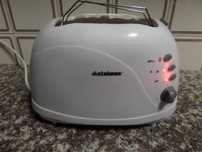 Toster   800  wat