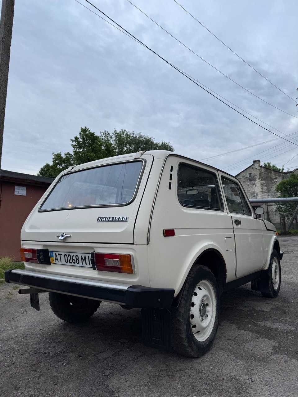 Продаю ВАЗ 2121 (нива) в оригіналі 1989 р., не фарбована.