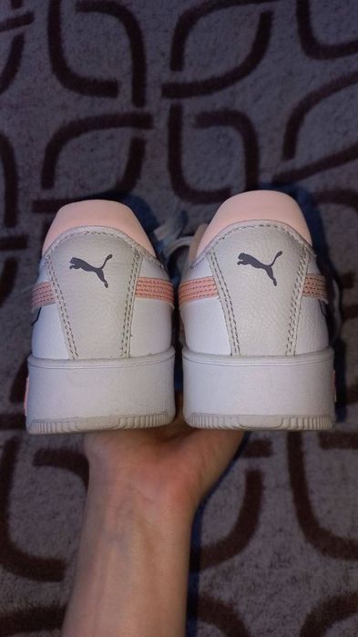Жіночі кеди Puma Carina Street