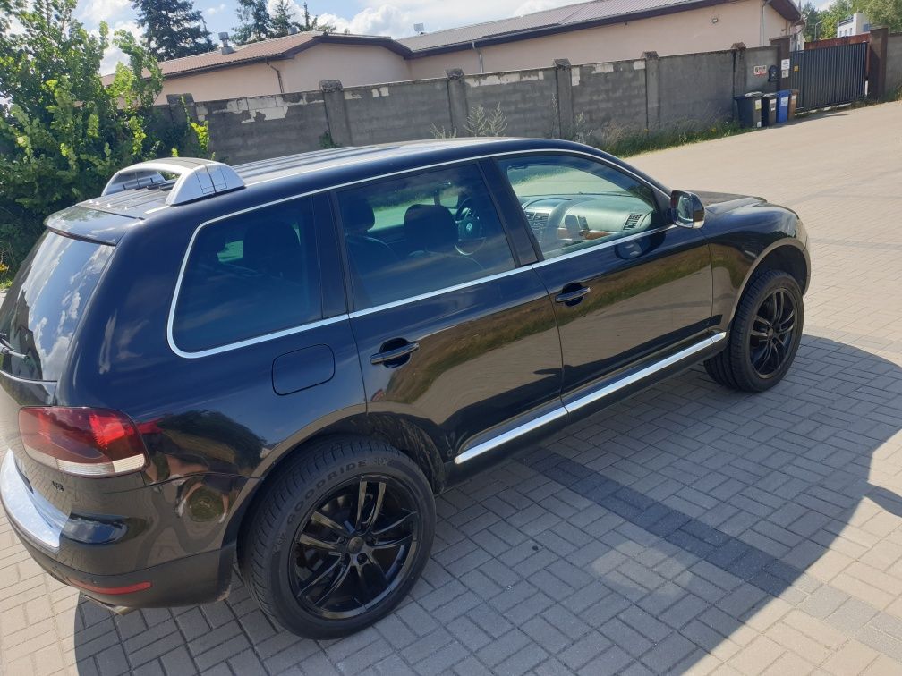 Volkswagen Touareg 4.2 v8 MPI z LPG hak 3500t.