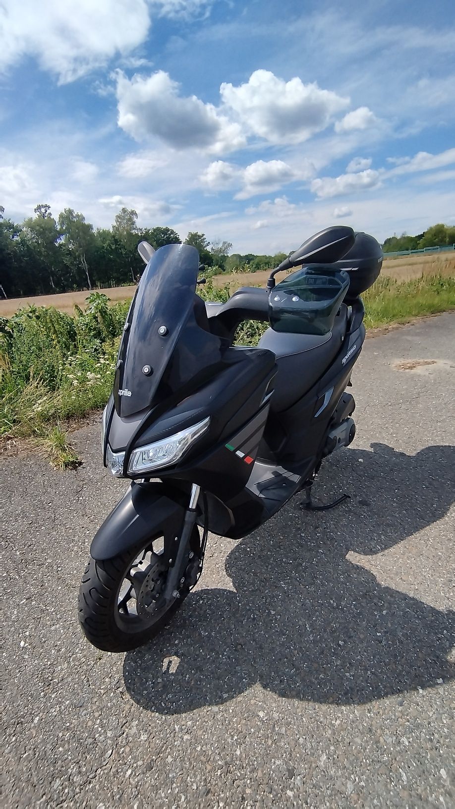 Skuter Aprilia Sxr 50 2021r 15.200km