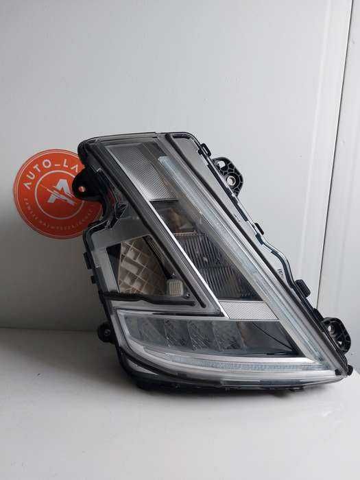 Lampa przednia prawa Volvo FH5 led Europa