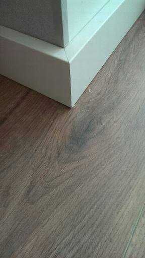 Укладка Ламината,установка плинтуса